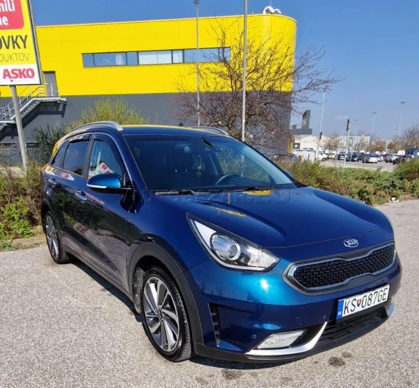 KIA Niro Combi 77.2kw Automat PLATINUM