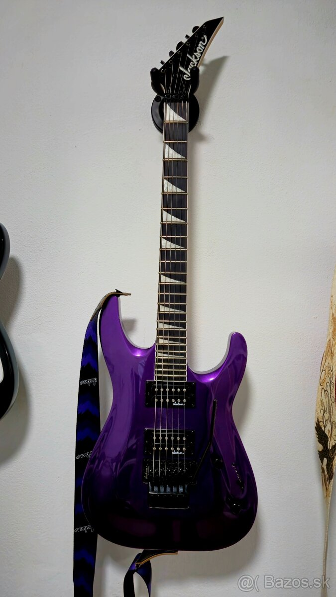 Jackson JS Series Dinky Arch Top JS32 AH Pavo Purple