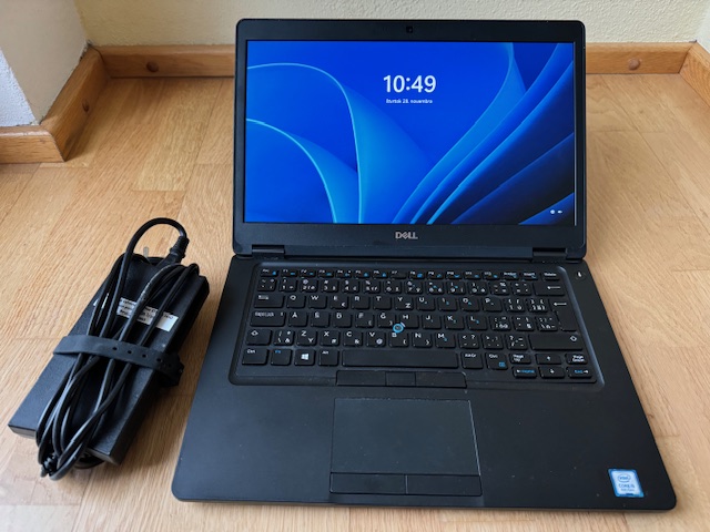 DELL Latitude 5490