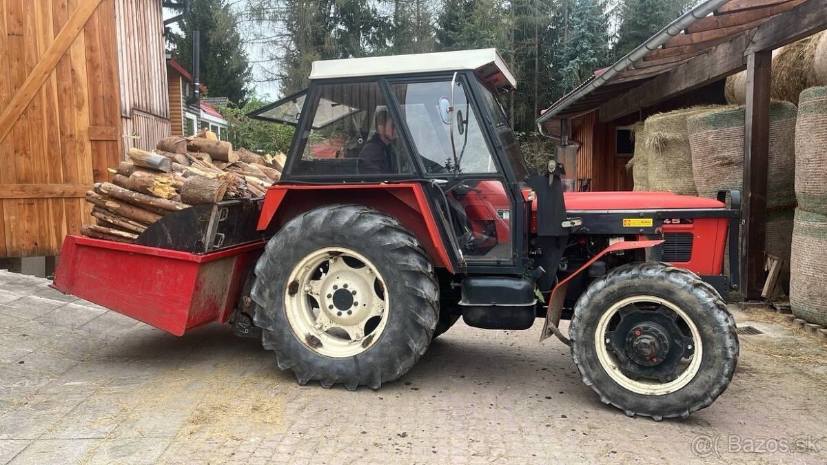 Zetor 7045s nakladačom