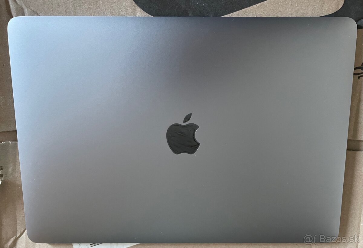 [06] Apple MacBook AIR 13” 2018 na diely