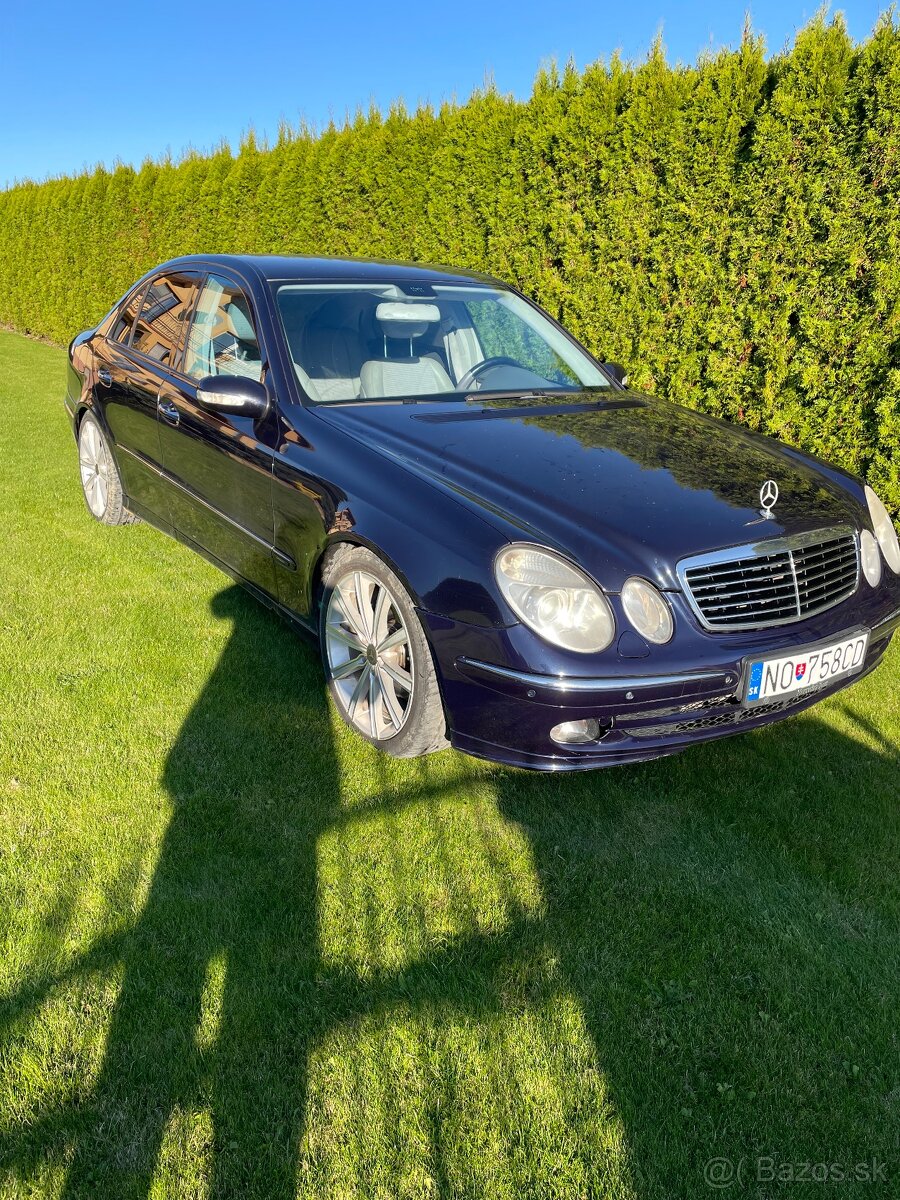 Mercedes E240