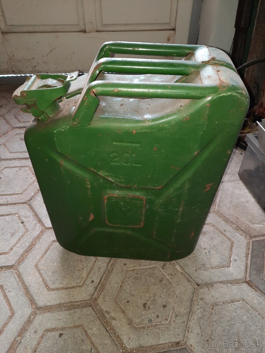 Plechovy kanister 20l