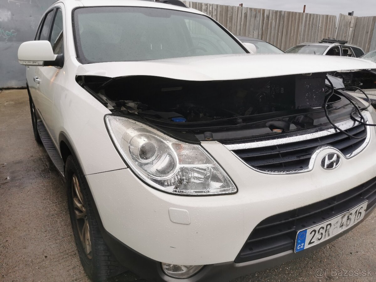 Hyundai ix55.. 3.0 176kw. Rok 2013 automat rozpredam predam