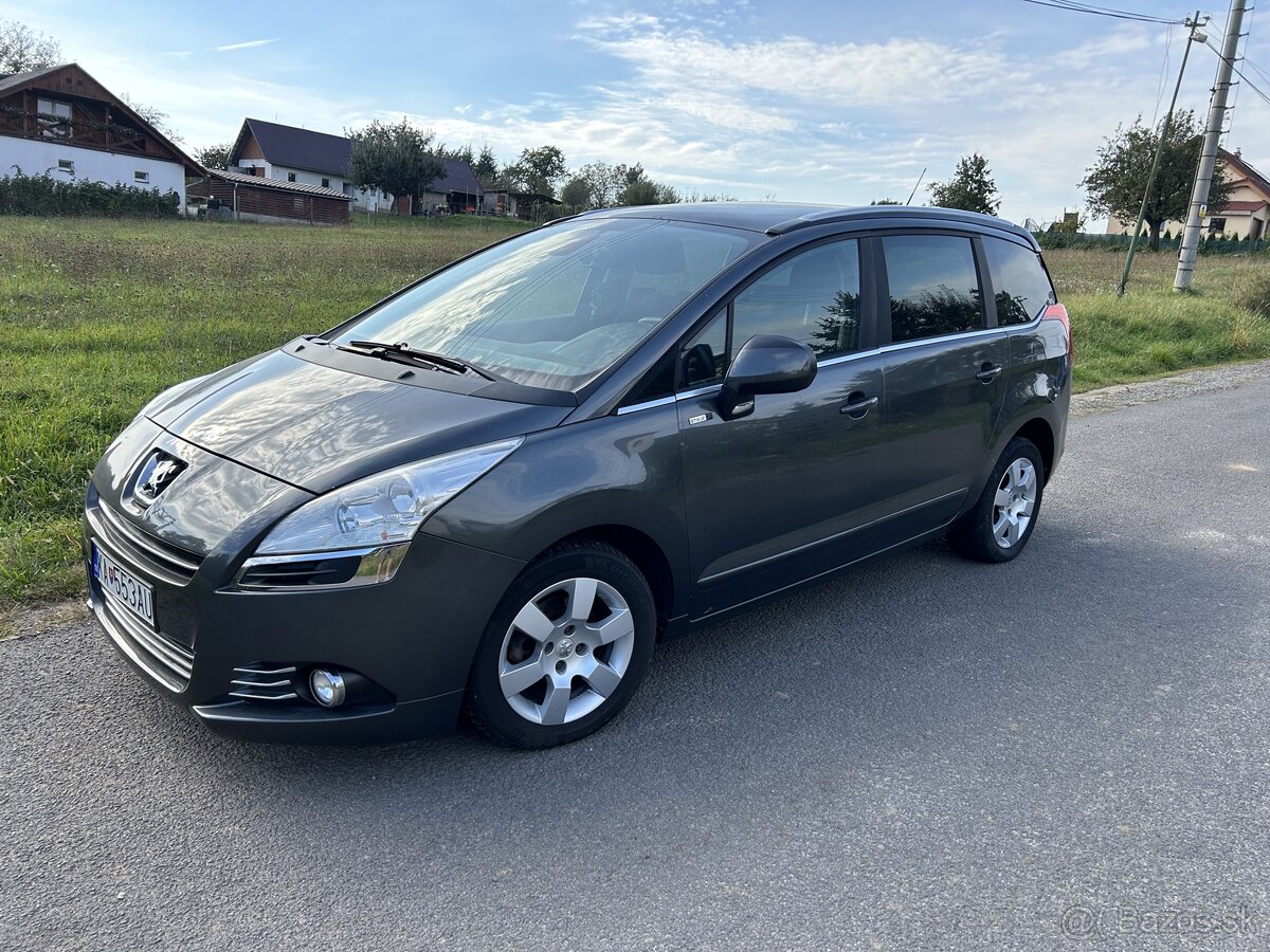 Peugeot 5008 2013 1.6 HDI Panorama