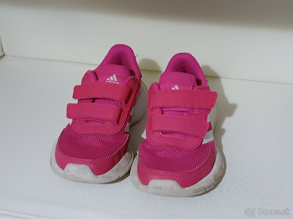 dievcenske adidas botasky vel 28