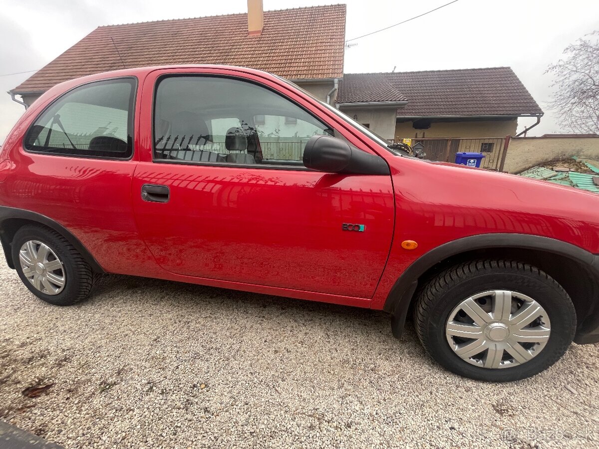 Opel Corsa 1,0 benzín 110000 km