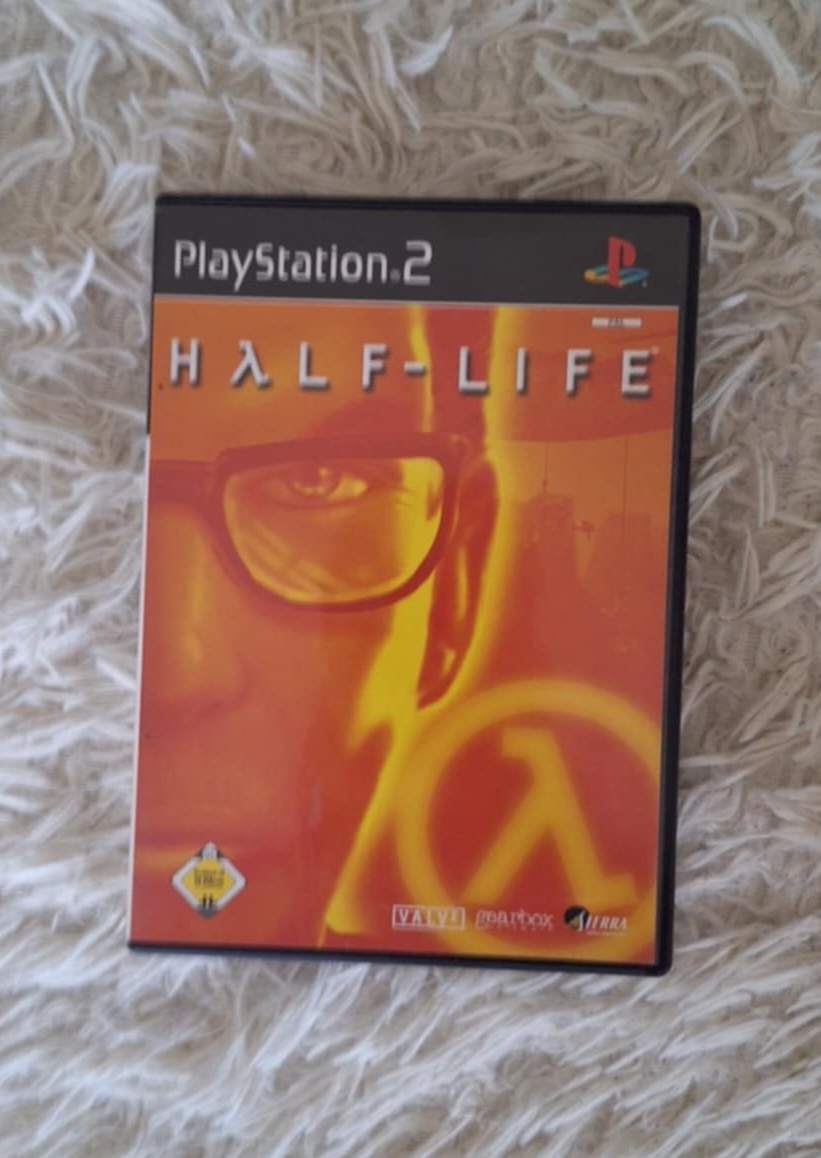 PS2  Half Life