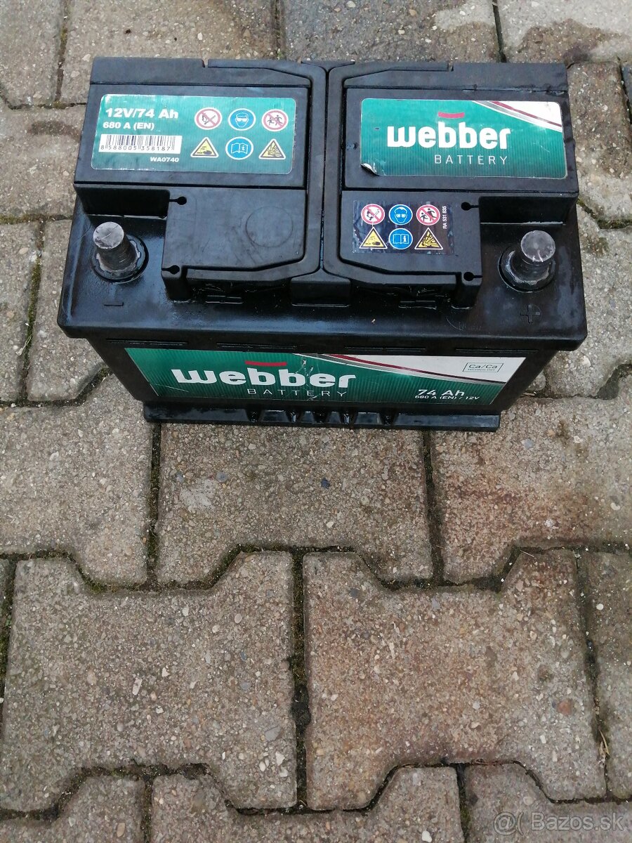 Auto baterka 12V 74Ah webber