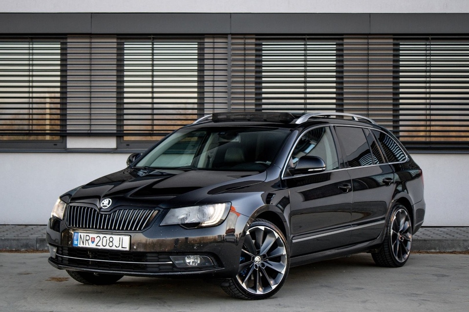 Škoda Superb Combi 2.0 TDI DSG