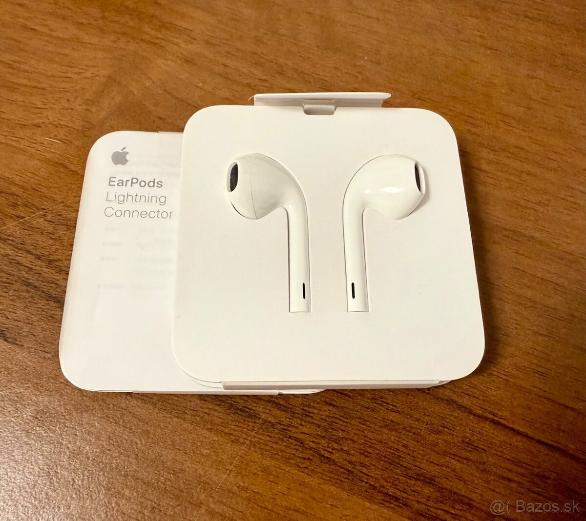 Nový Apple EarPods s konektorom Lightning