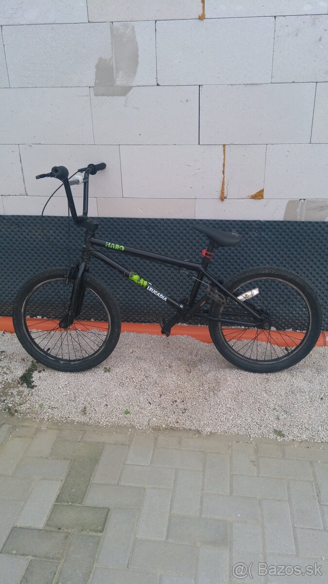 BMX bicykel cierny