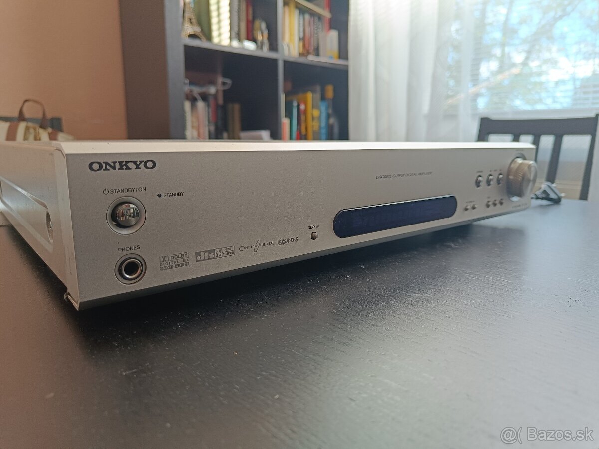 Av receiver Onkyo TX L55 , JBL Control One