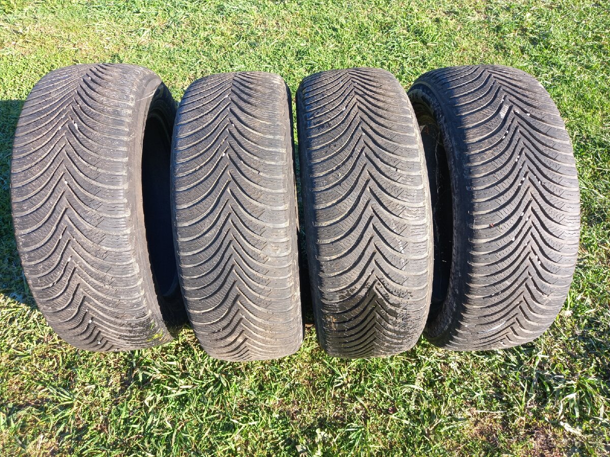 Predam zimne pneumatiky 4ks  Michelin 205 / 55 / R16