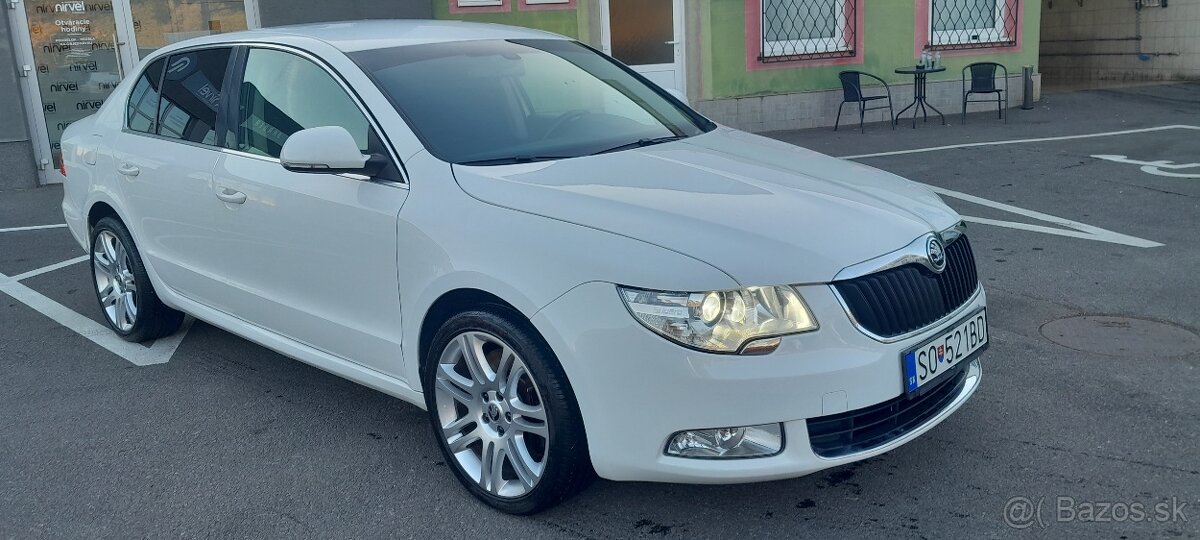 Predám Škoda Superb 3.6 benzín r.v.2013 4x4 DSG6