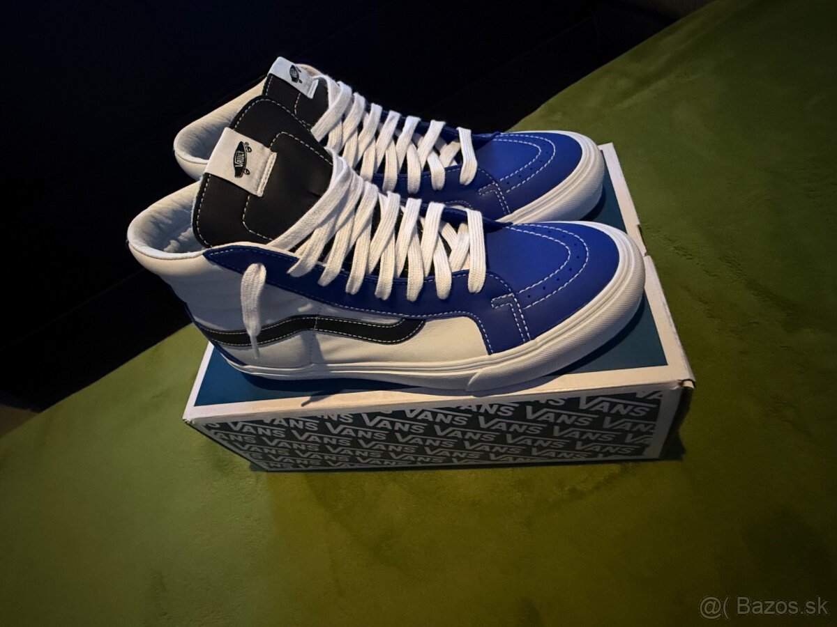 vans sk-8hi vault