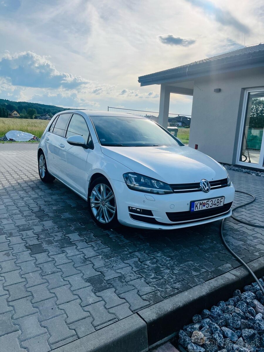 Volkswagen Golf VII