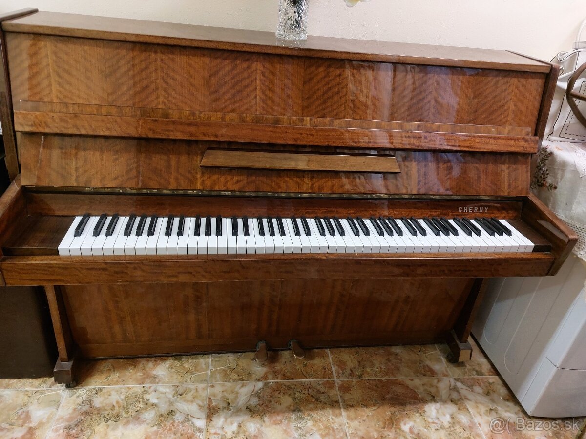 Piano+Synťak+Keyboard+zosilovač,mix,efekty,