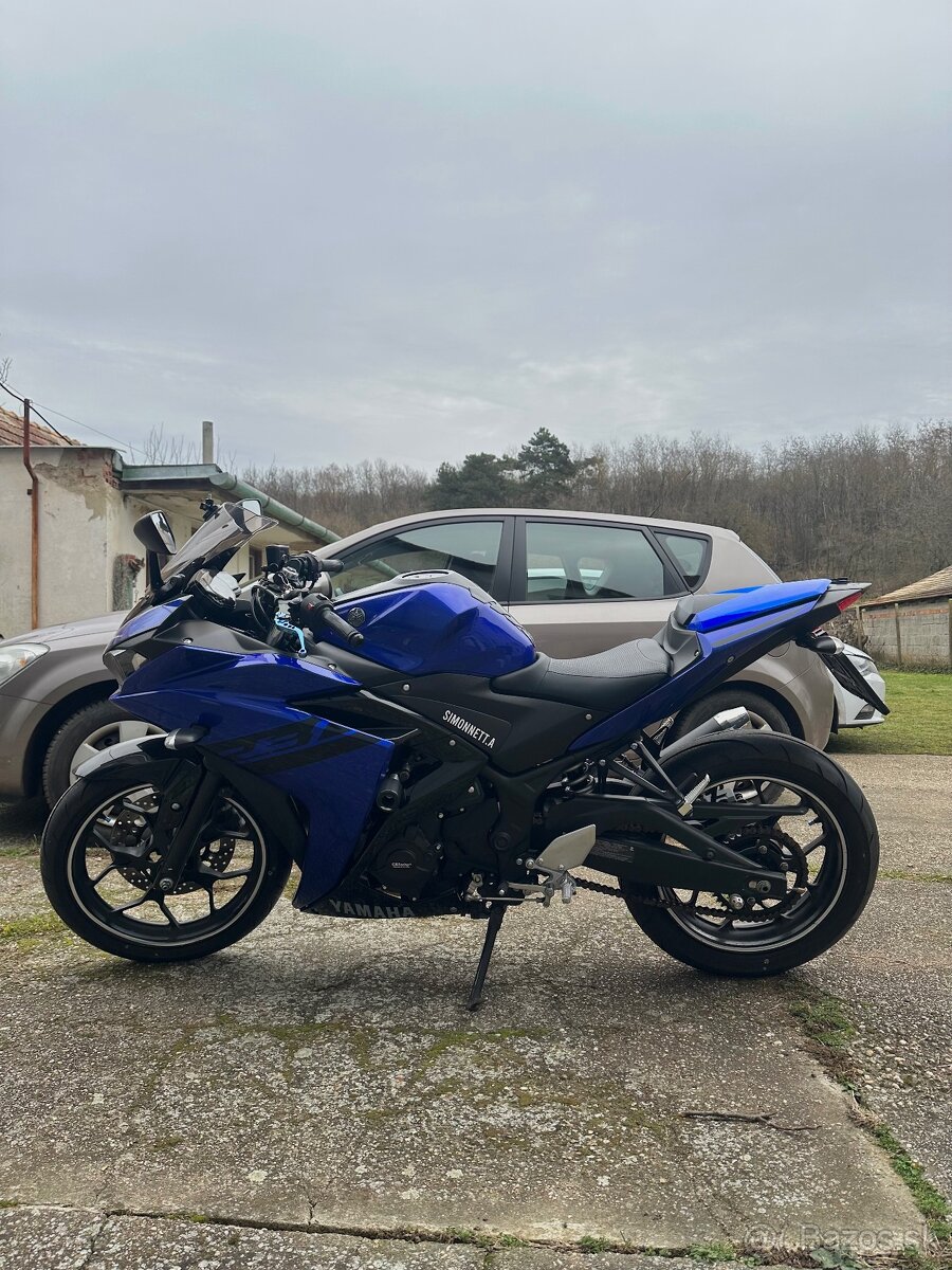 Yamaha R3 2016