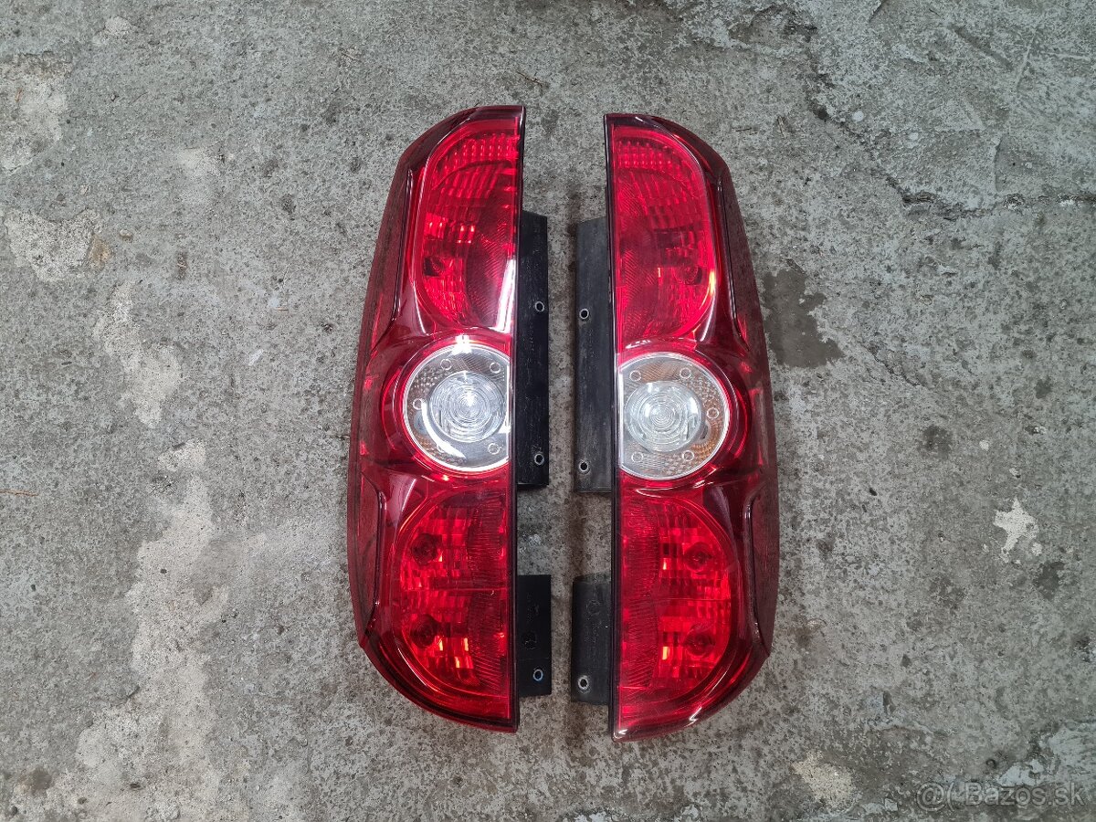 Zadné svetlá na Fiat Doblo 2021
