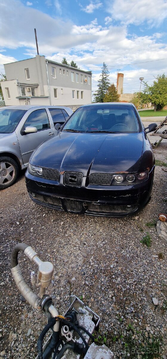 Seat Leon 1,6 benzín 77kw r.v 2005