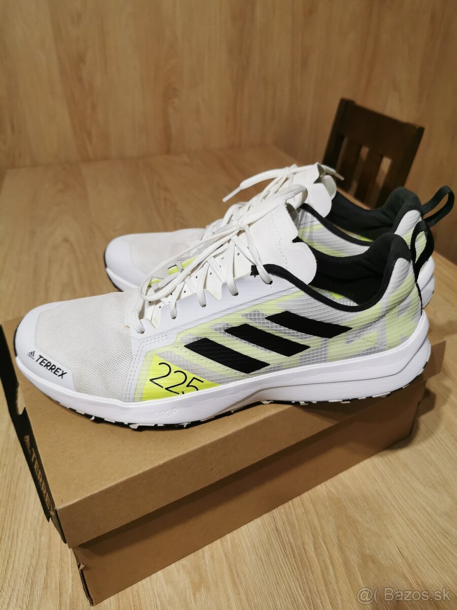 Padám bežecké tenisky Adidas Terrex Speed flow veľ. 11