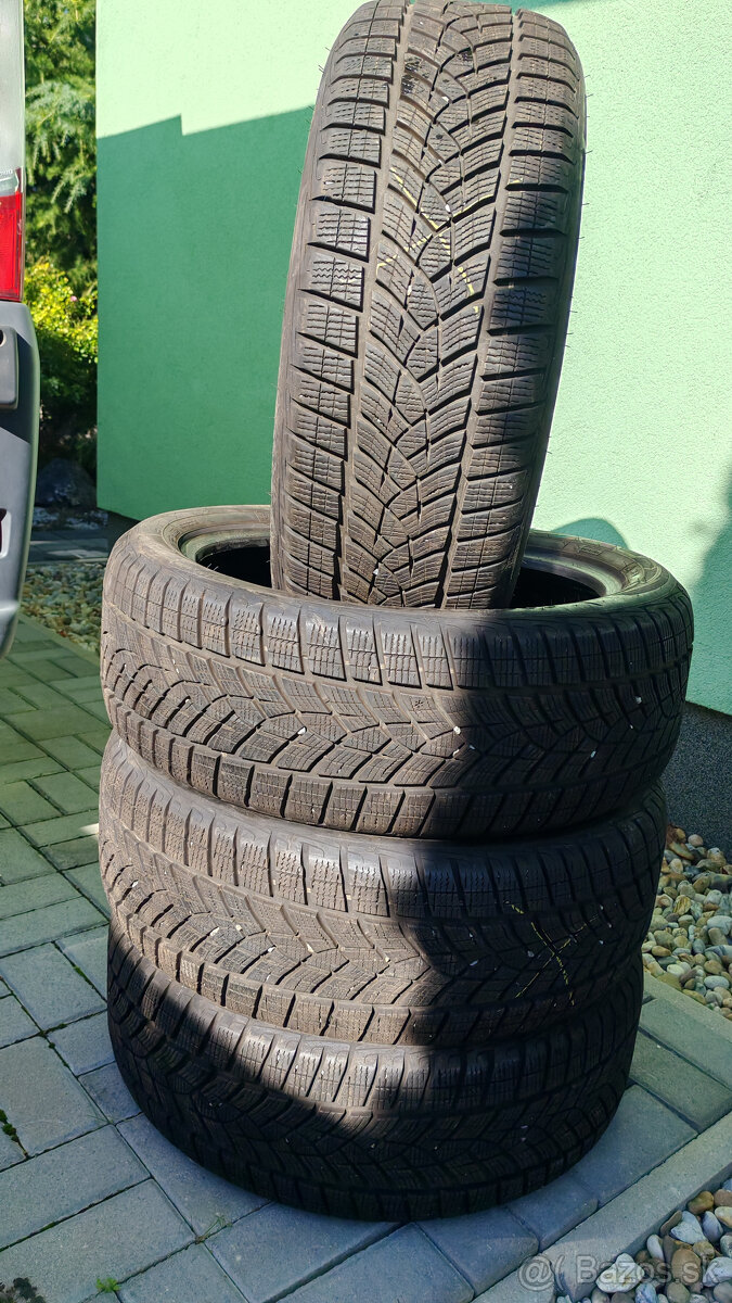 Zimné pneu 215/50 R19 --- GOOD YEAR