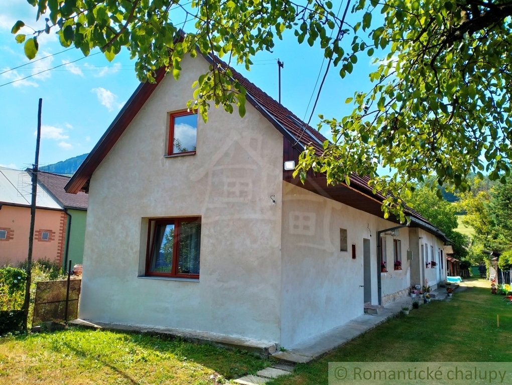 Dom vhodný aj na chalupu v obci Košecké Podhradie na preda