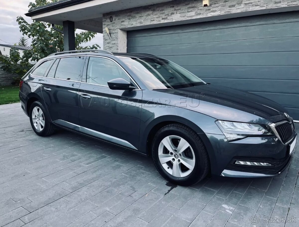 ????Škoda Superb Combi 2.0 TDI SCR Live Plus DSG