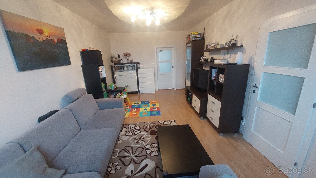 Na predaj 3,5-izbový byt 74m²+ balkón+pivnica