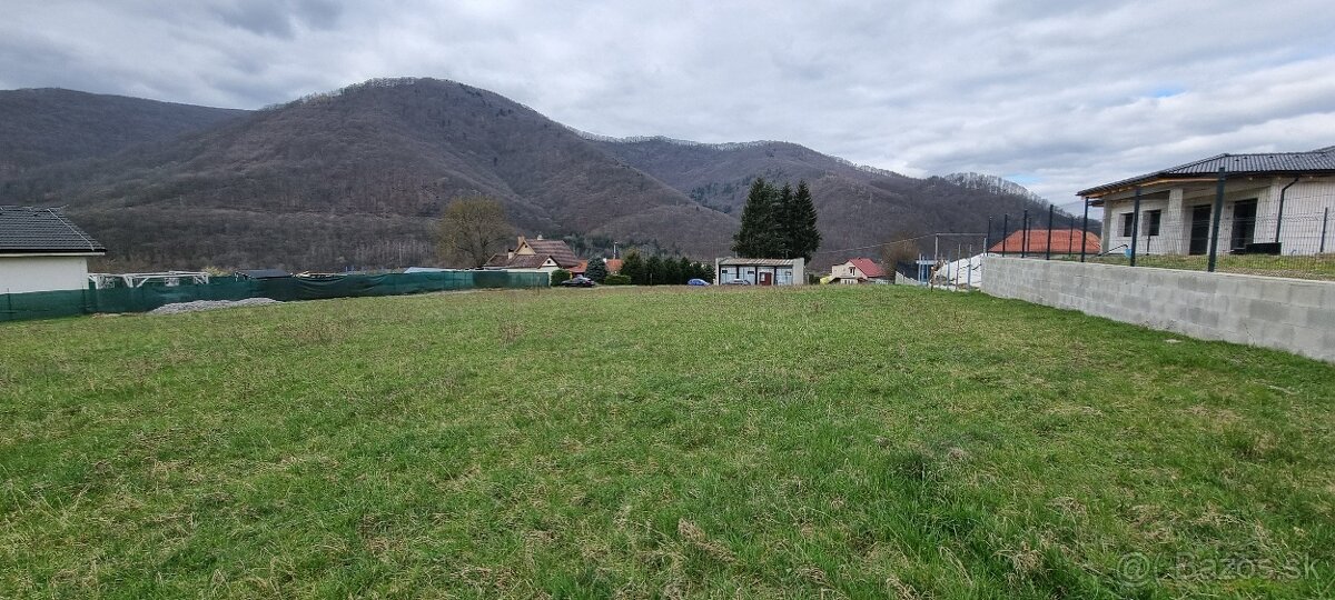 4 lukratívne stavebné pozemky v Hronskej Dúbrave: 540m2, 640