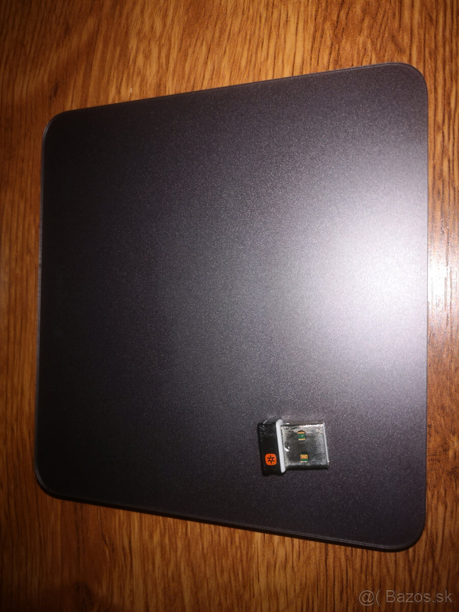 Touchpad Logitech T650