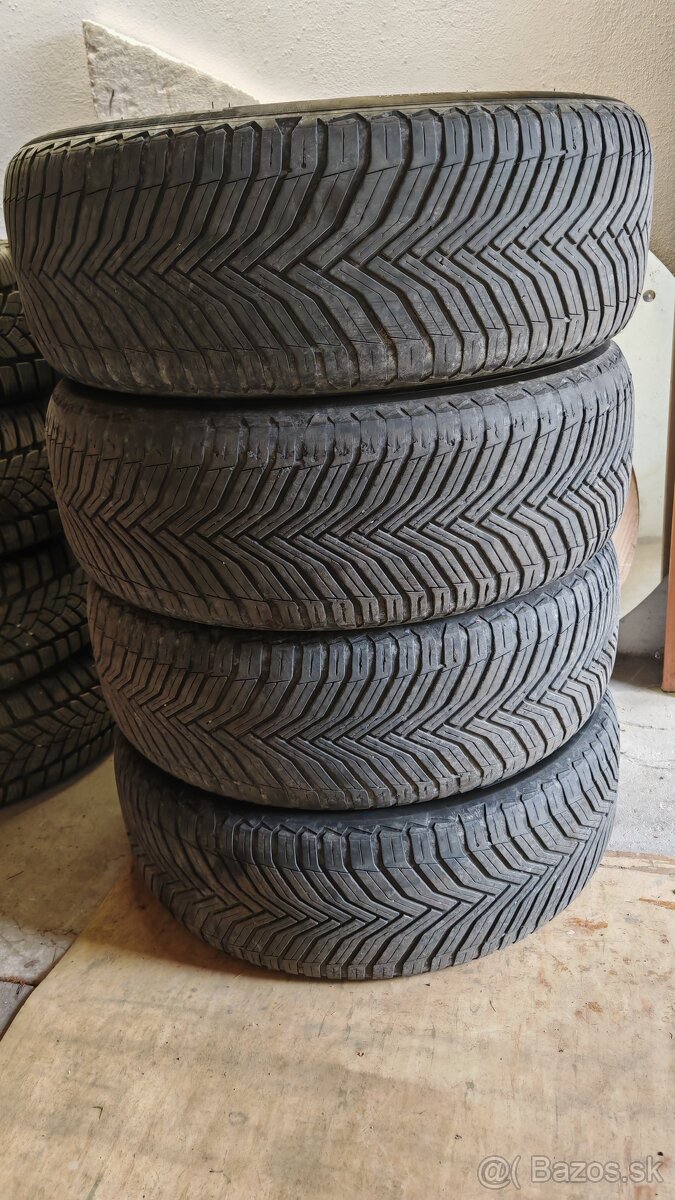 225/55 R17 Michelin