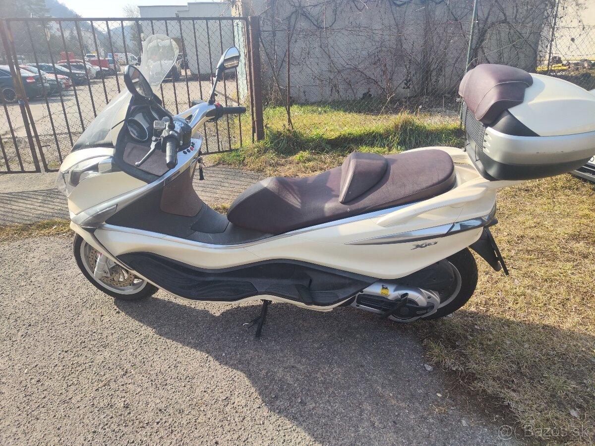 piaggio x10 500