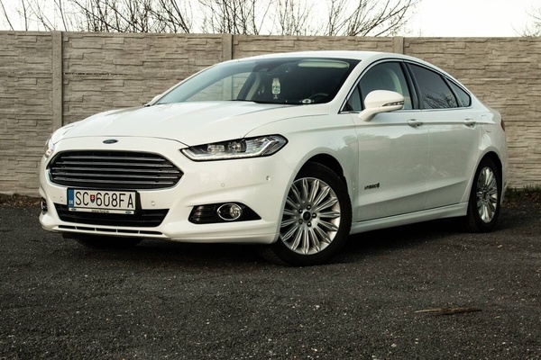 Ford Mondeo Sedan Hybrid 103kw Automat