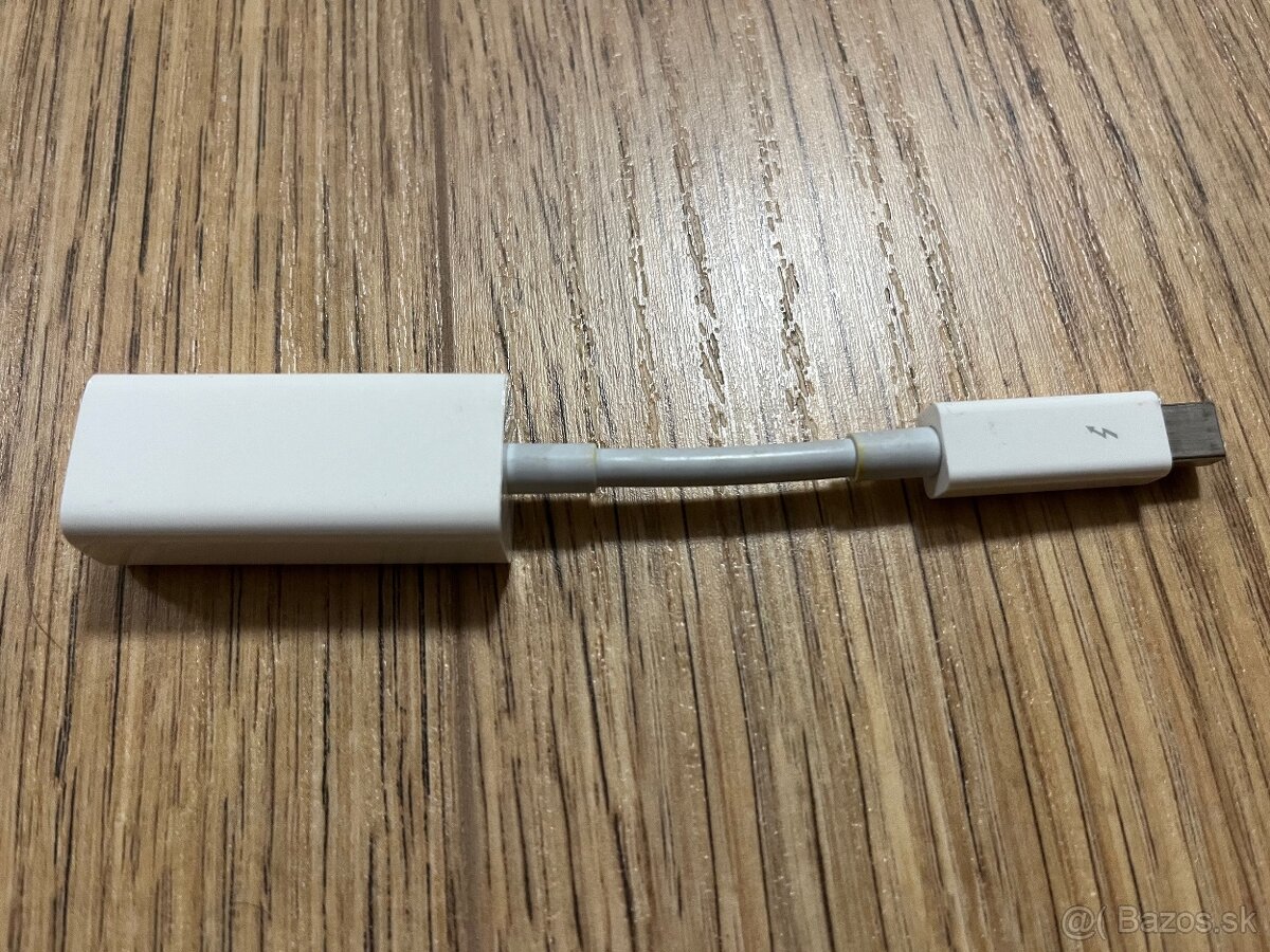 Apple redukcia Thunderbolt to Gigabit Ethernet Adapter