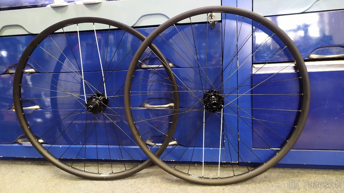 Rôzne pevné MTB 29" boost aj QR a 15x100 12x142 kolesa