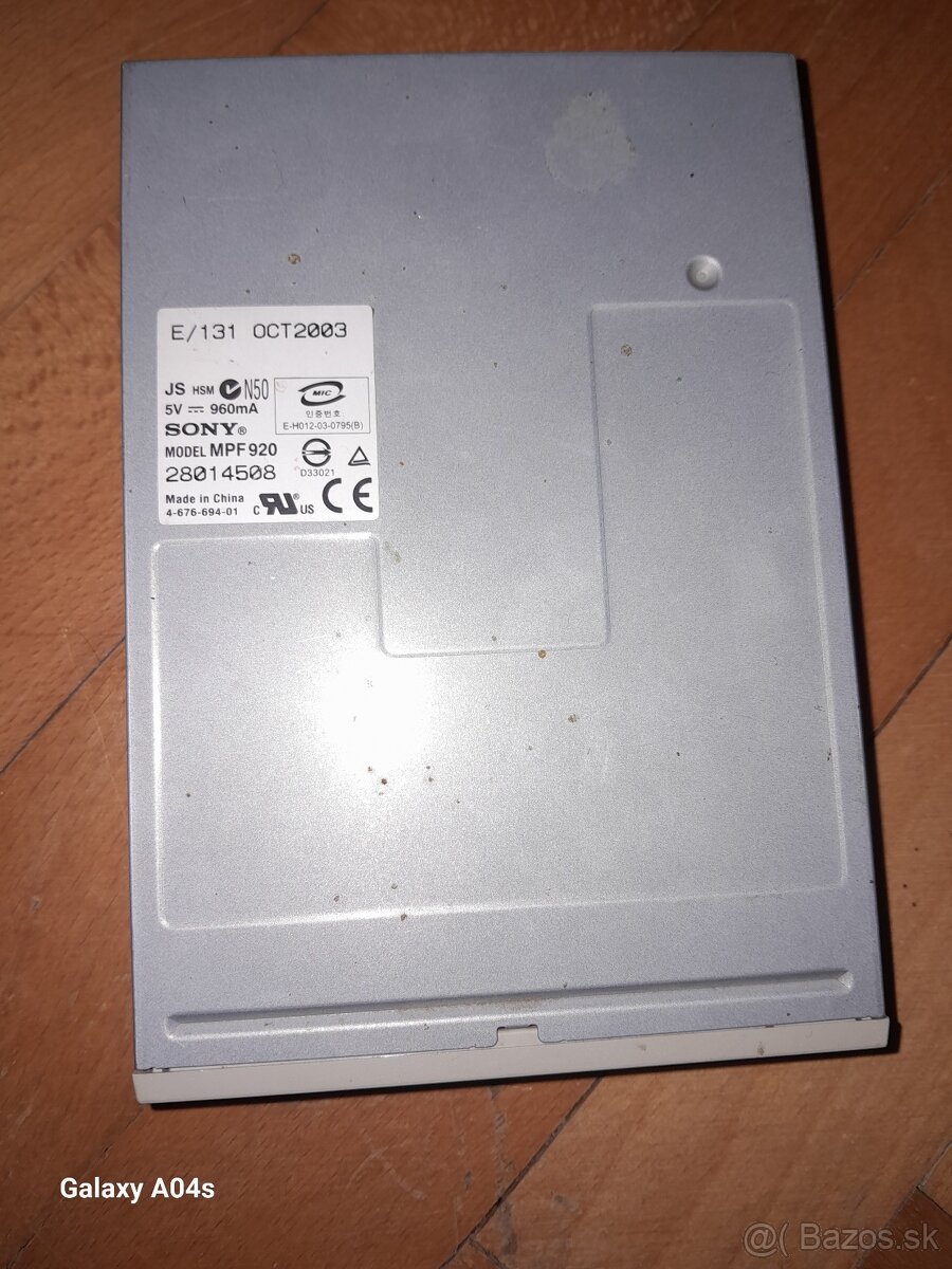 Predám Starý SONY Internotional Disk Drive MPF920