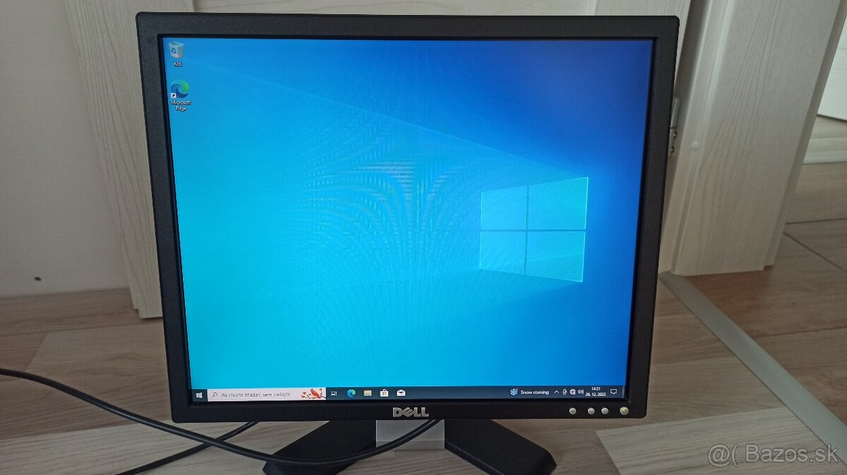 PC monitor DELL 19 palcovy za 10 eur