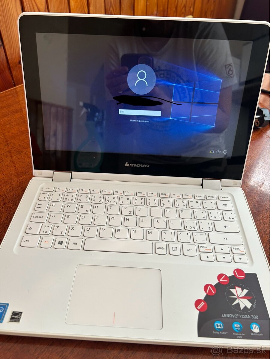 Lenovo yoga 300