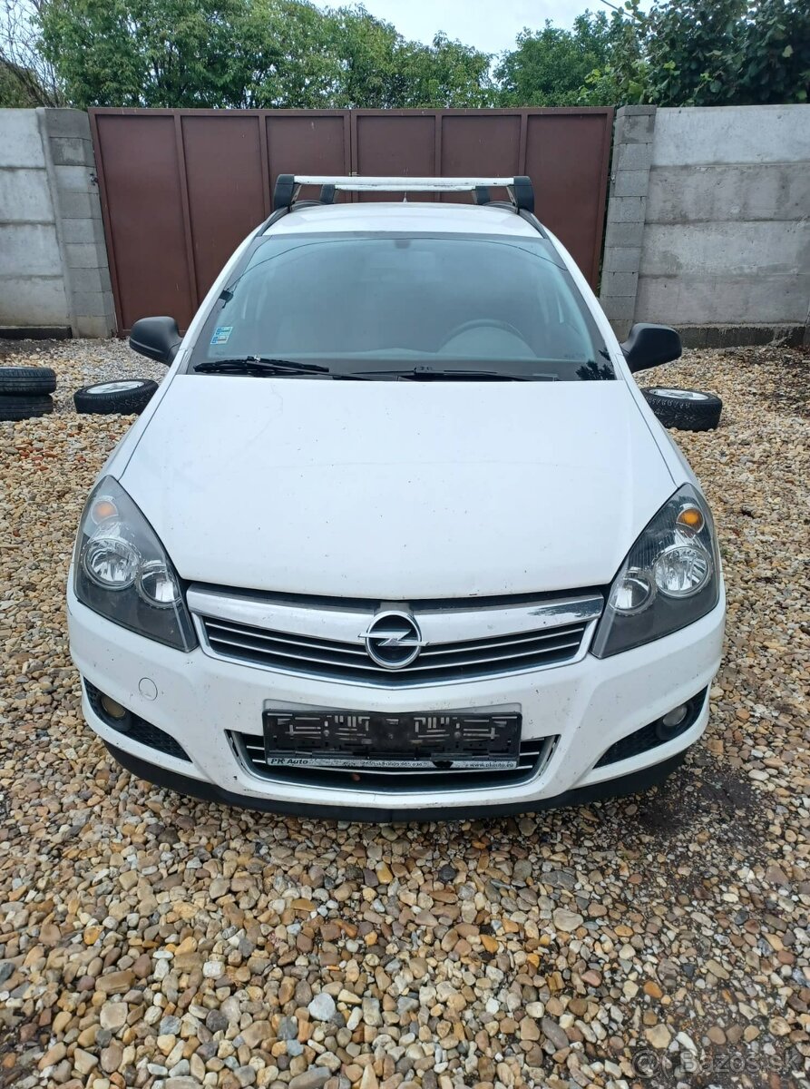 Rozpredám Opel Astra H Caravan 1.6 85kw A16XER