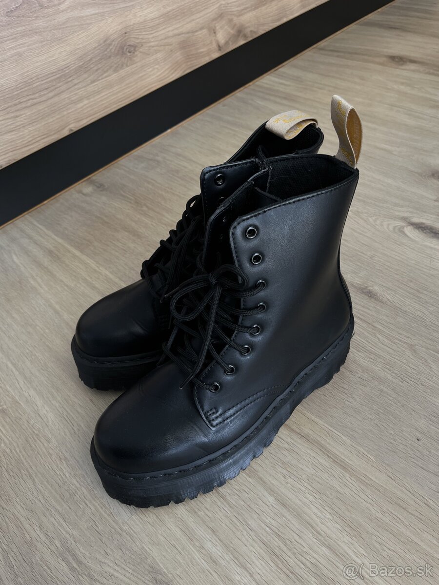 Dr. Martens - VEGAN JADON II BOOT MONO PLATFORMS