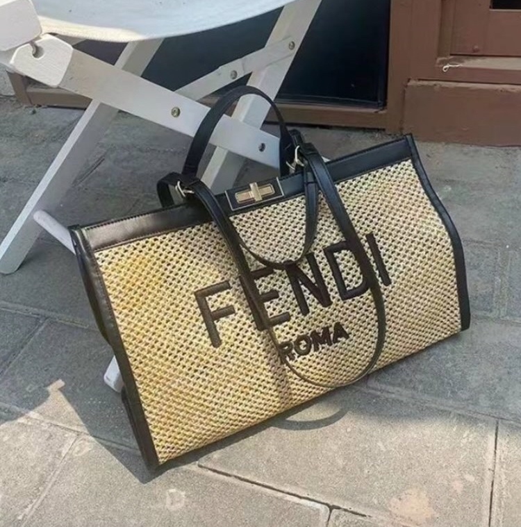 Fendi kabelka čierna nov