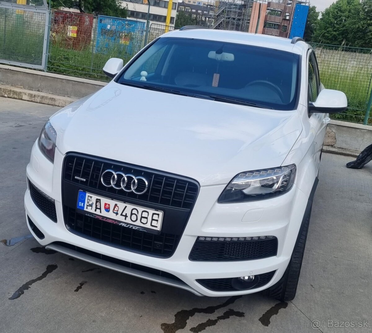 AUDI Q7 S-line