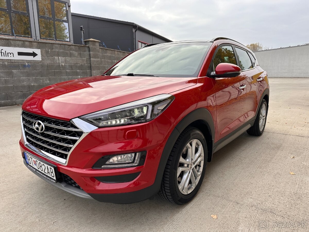 Predám HYUNDAI Tucson Premium, 1.6T, 177k, 4WD, AKO NOVÝ