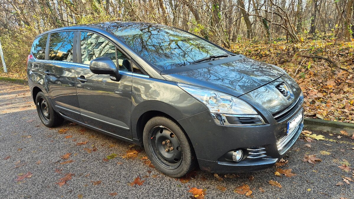 Peugeot 5008 1.6L HDi FAP Active, 7 miestne, 05/2013