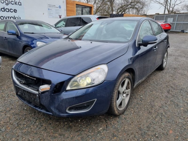 Volvo S60, D5 151kw - Náhradní díly