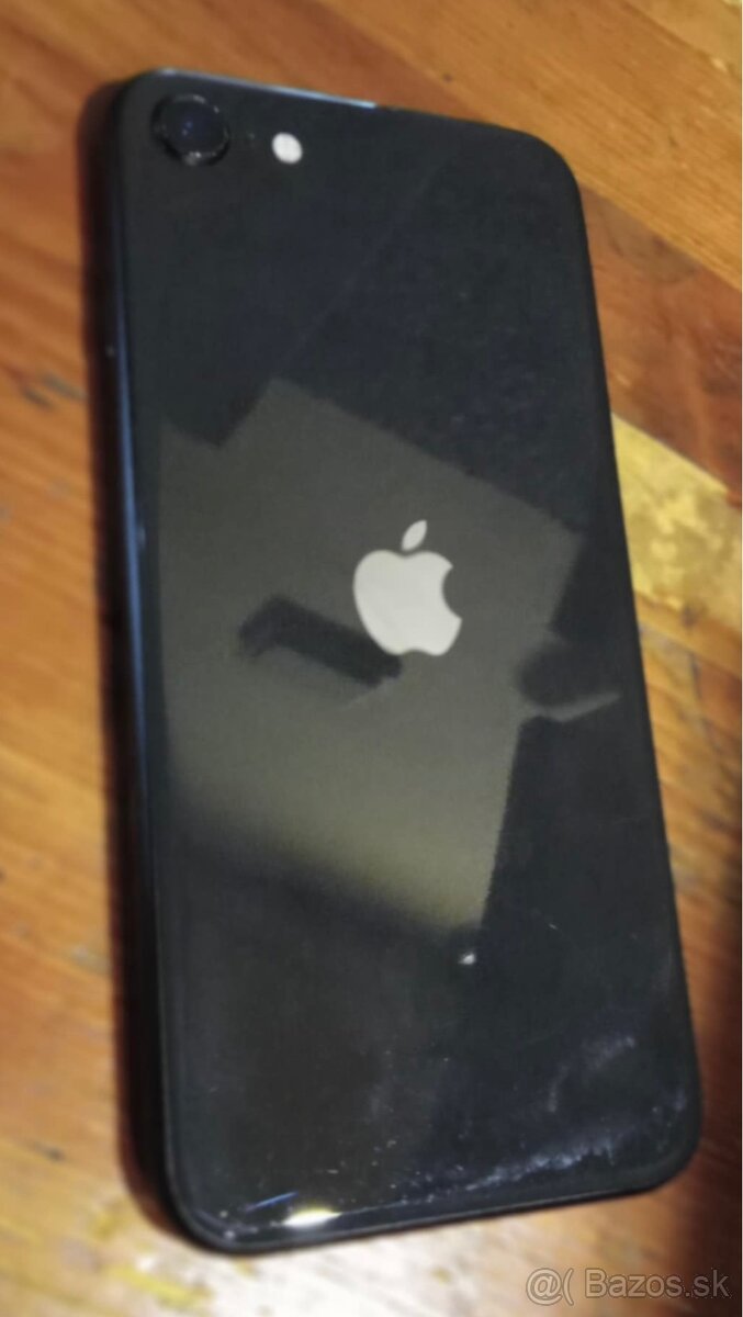 Predám alebo vymením IPhone SE 2020 64GB Black.