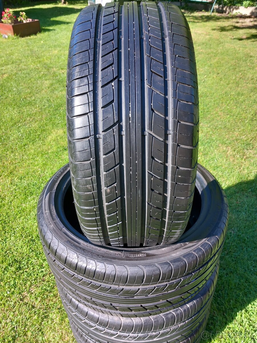 225/40 r18 letné pneumatiky 4kusy