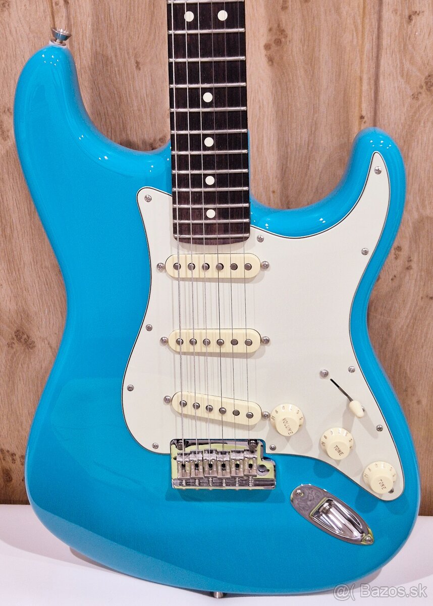 Fender American Professional II Miami Blue + DARCEK